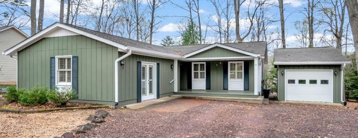 305 Happy Creek Rd, Lake of the woods virginia 22508 home for sale